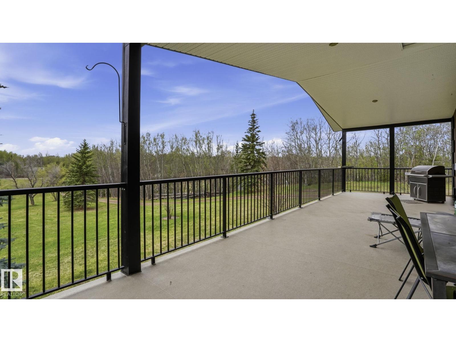 #22 52421 RGE ROAD 15 - 43