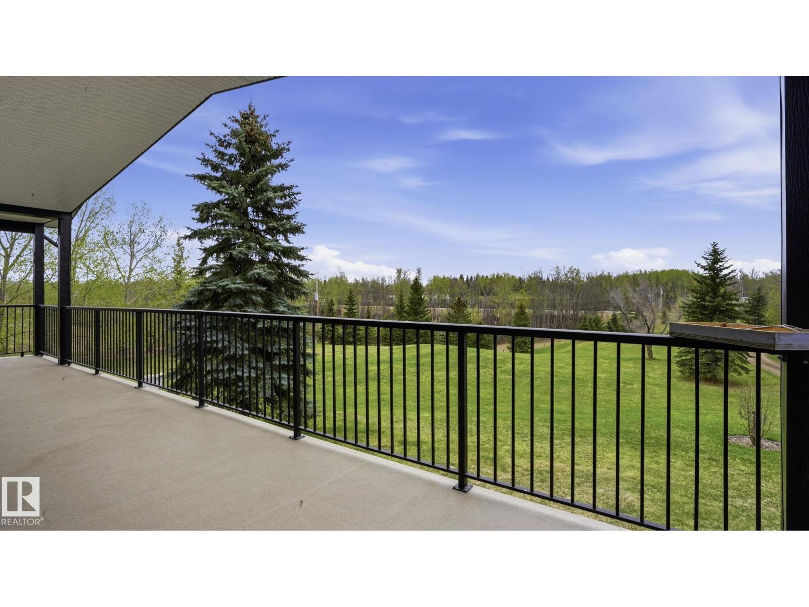 #22 52421 RGE ROAD 15 - 44