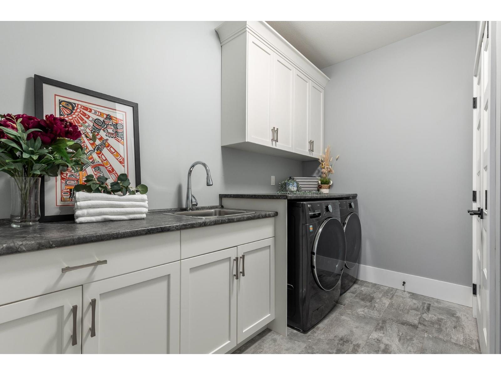 3 Bed, 3 Bath Apartment for Sale in Chilliwack – 113 46213 HAKWELES ROAD, Sardis East Vedder, Chilliwack – MLS# R3112755 - Image 37