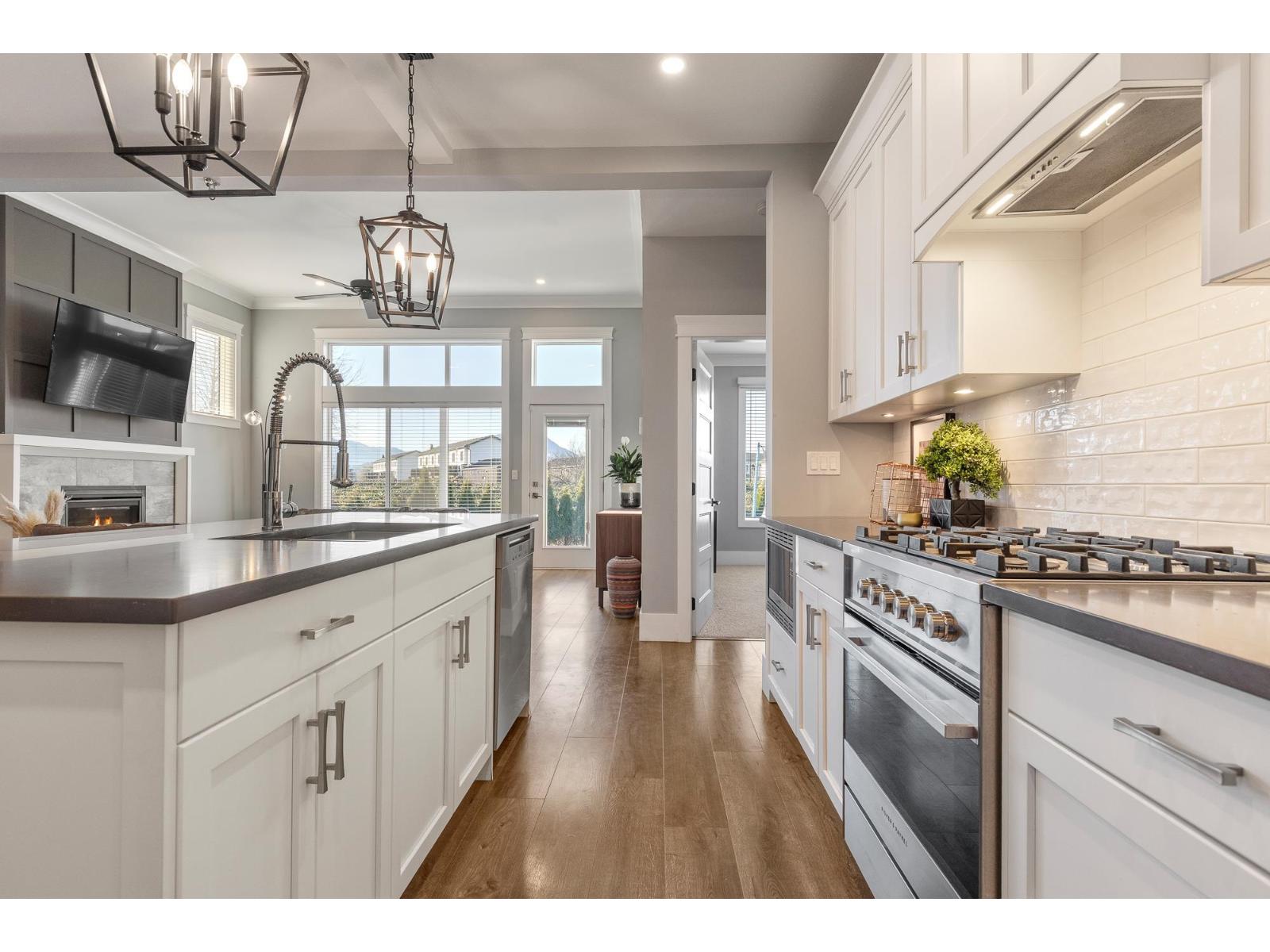 3 Bed, 3 Bath Apartment for Sale in Chilliwack – 113 46213 HAKWELES ROAD, Sardis East Vedder, Chilliwack – MLS# R3112755 - Image 15