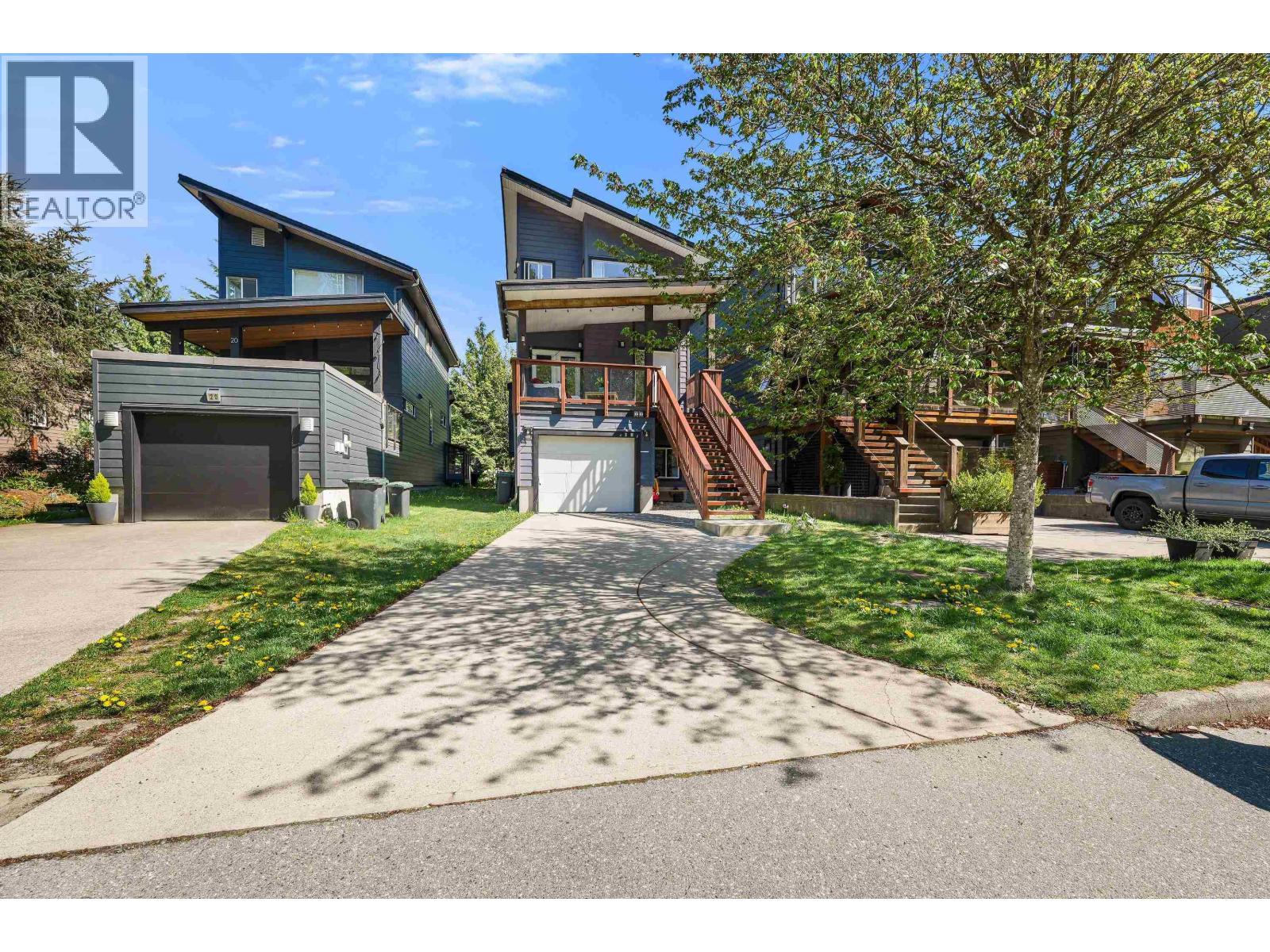 21 40137 GOVERNMENT ROAD, Squamish