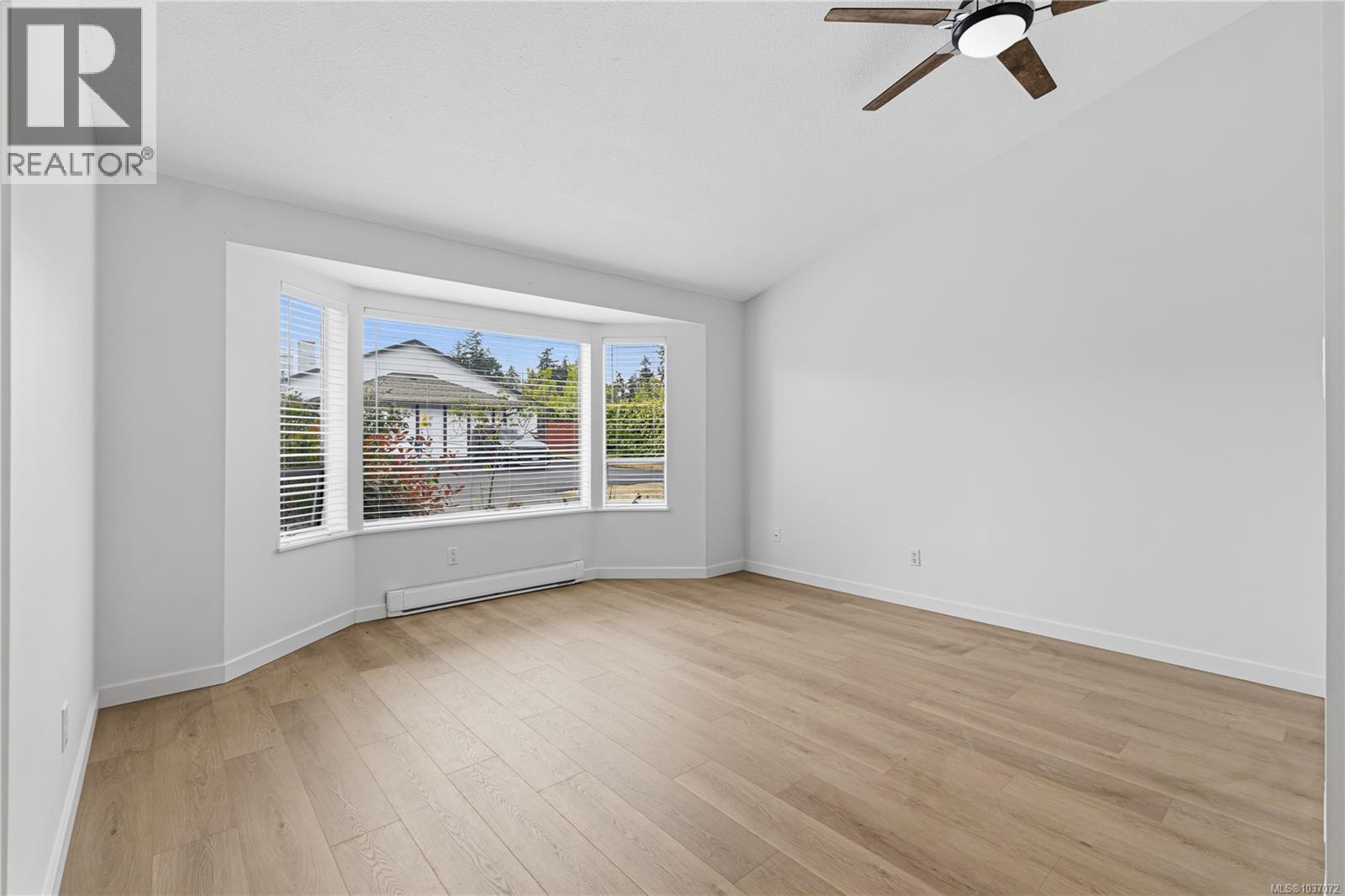 #54 120 Finholm St N - 16