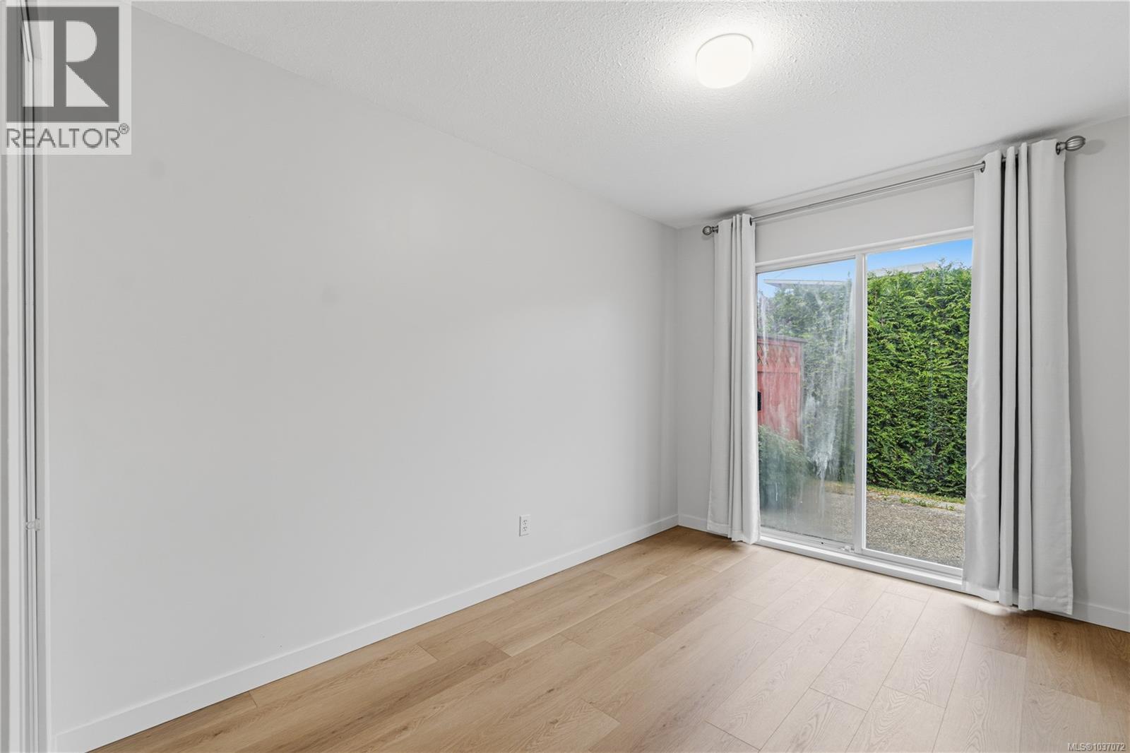 #54 120 Finholm St N - 22