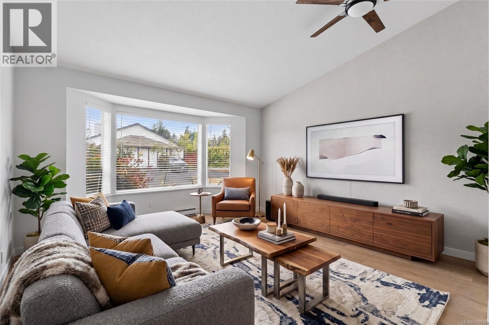 #54 120 Finholm St N - 5