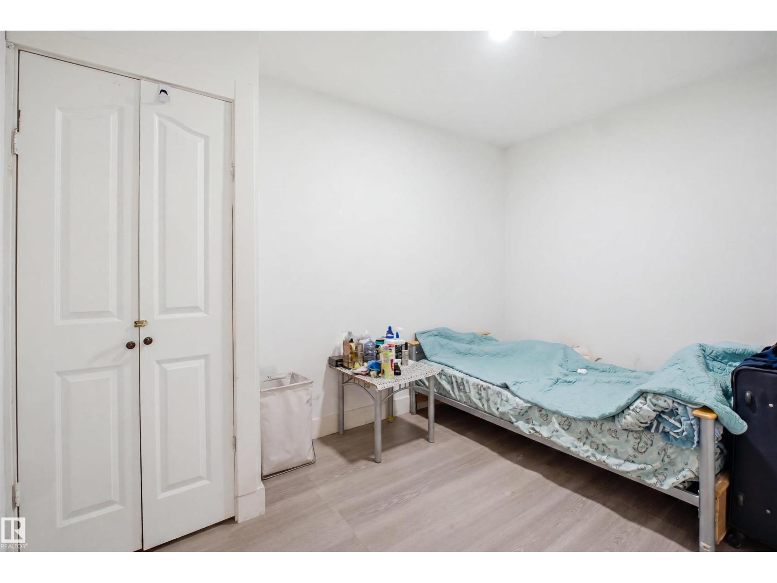 1315 20 ST NW - 40