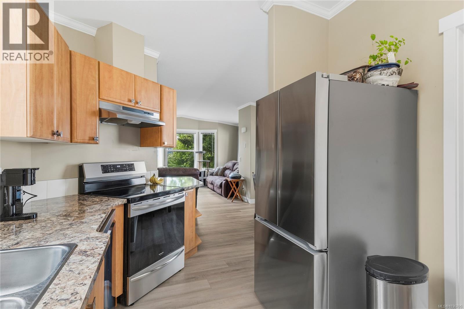 #169 1160 Shellbourne Blvd - 3