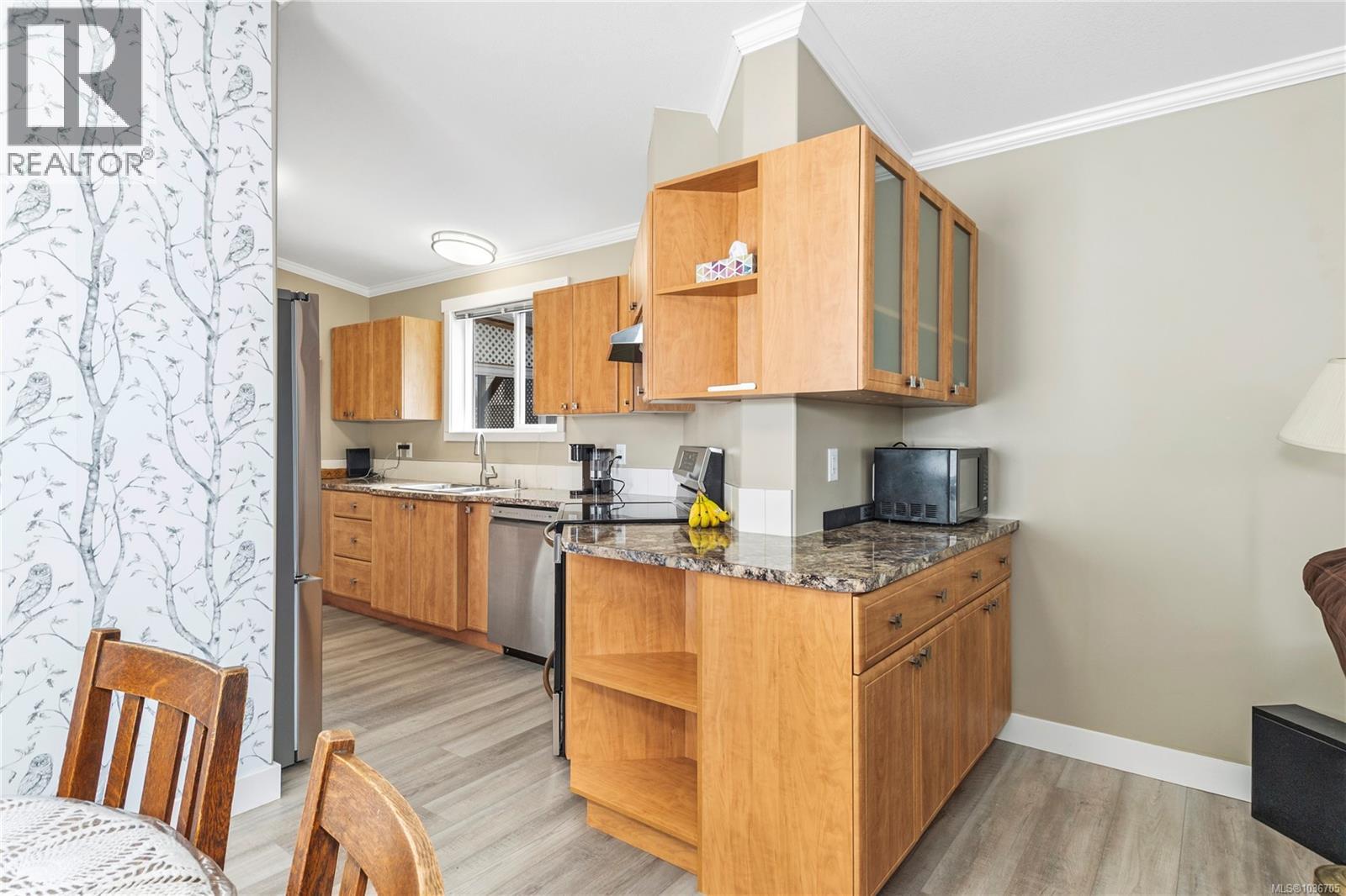 #169 1160 Shellbourne Blvd - 5