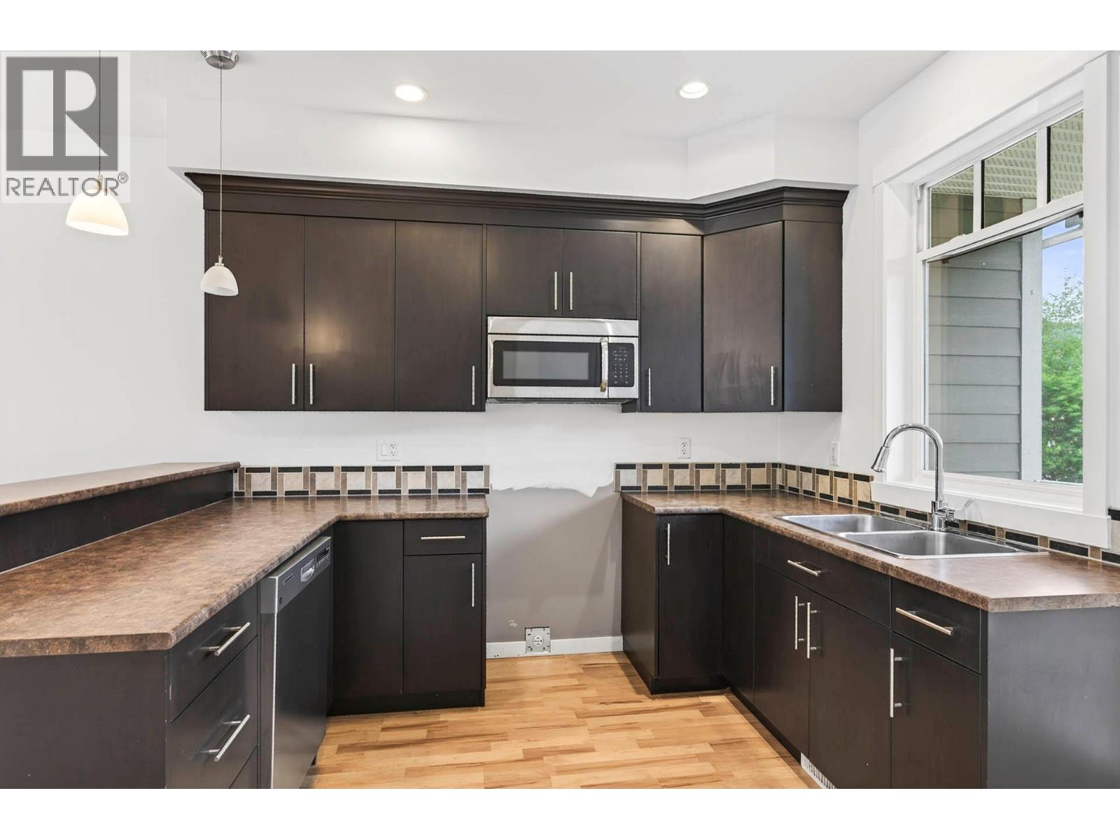 #25 2860 Valleyview Drive - 8
