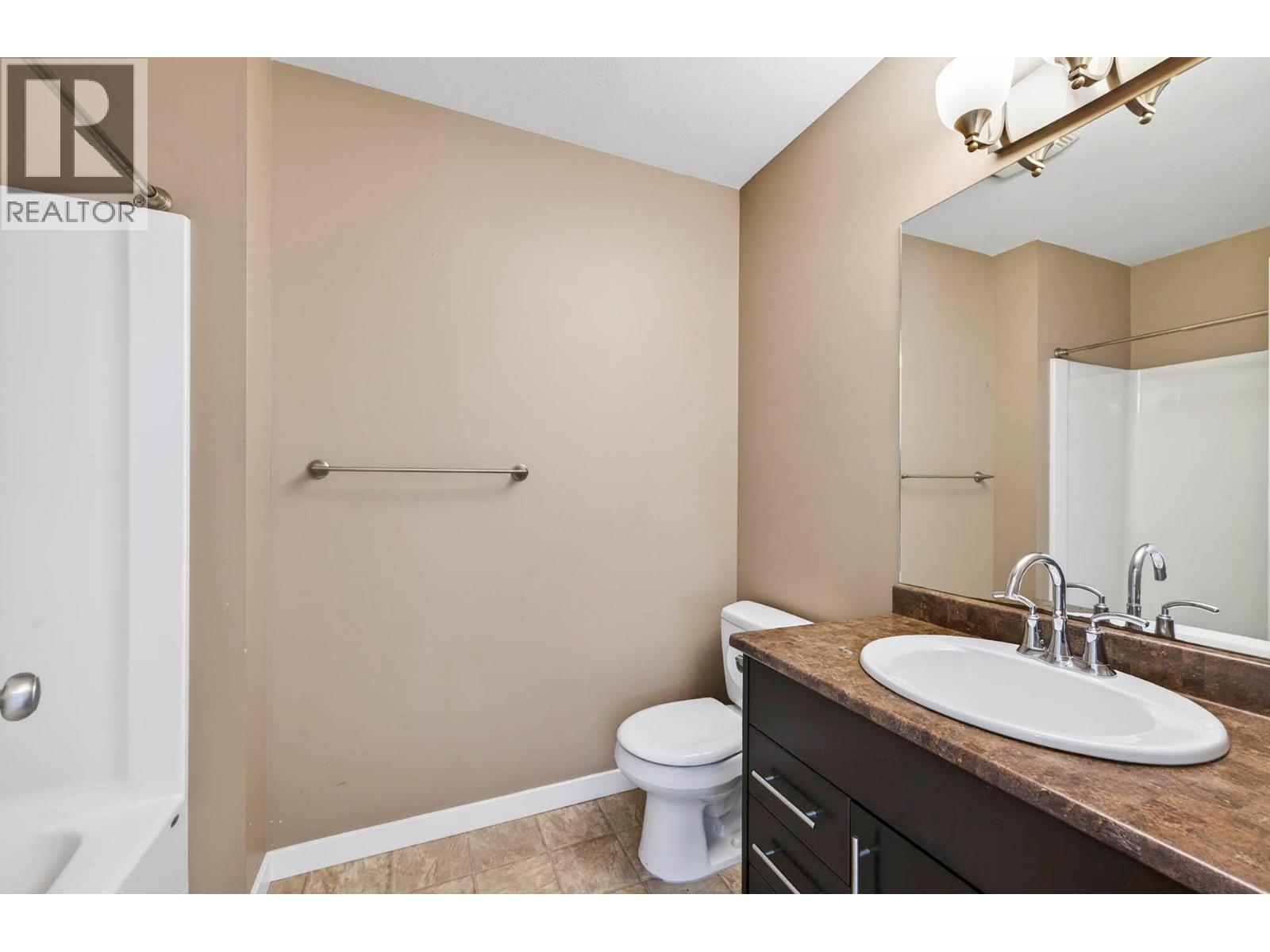 #25 2860 Valleyview Drive - 32