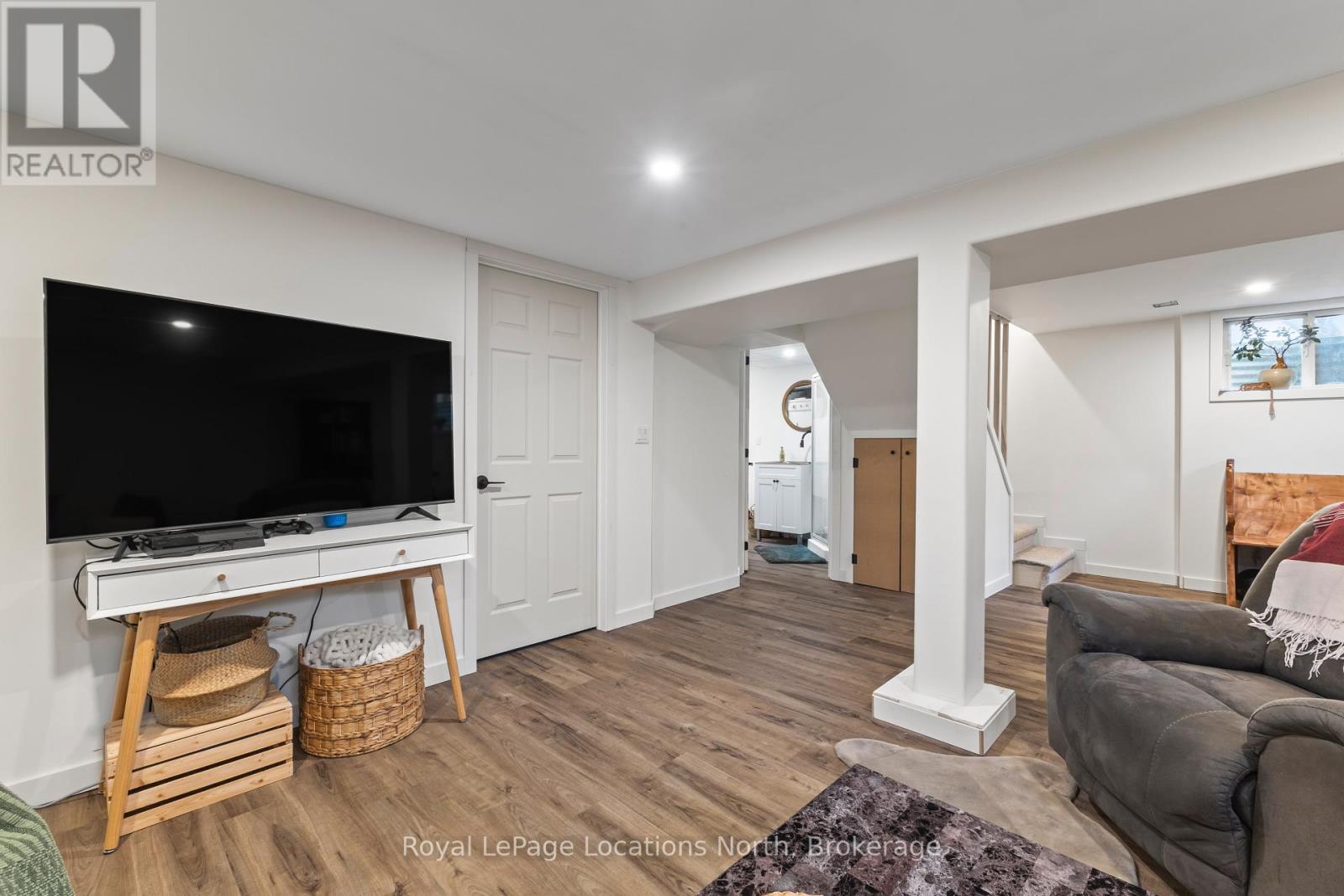 1391 8TH AVENUE W - 20