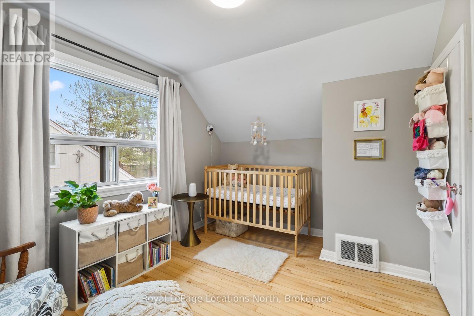1391 8TH AVENUE W - 16
