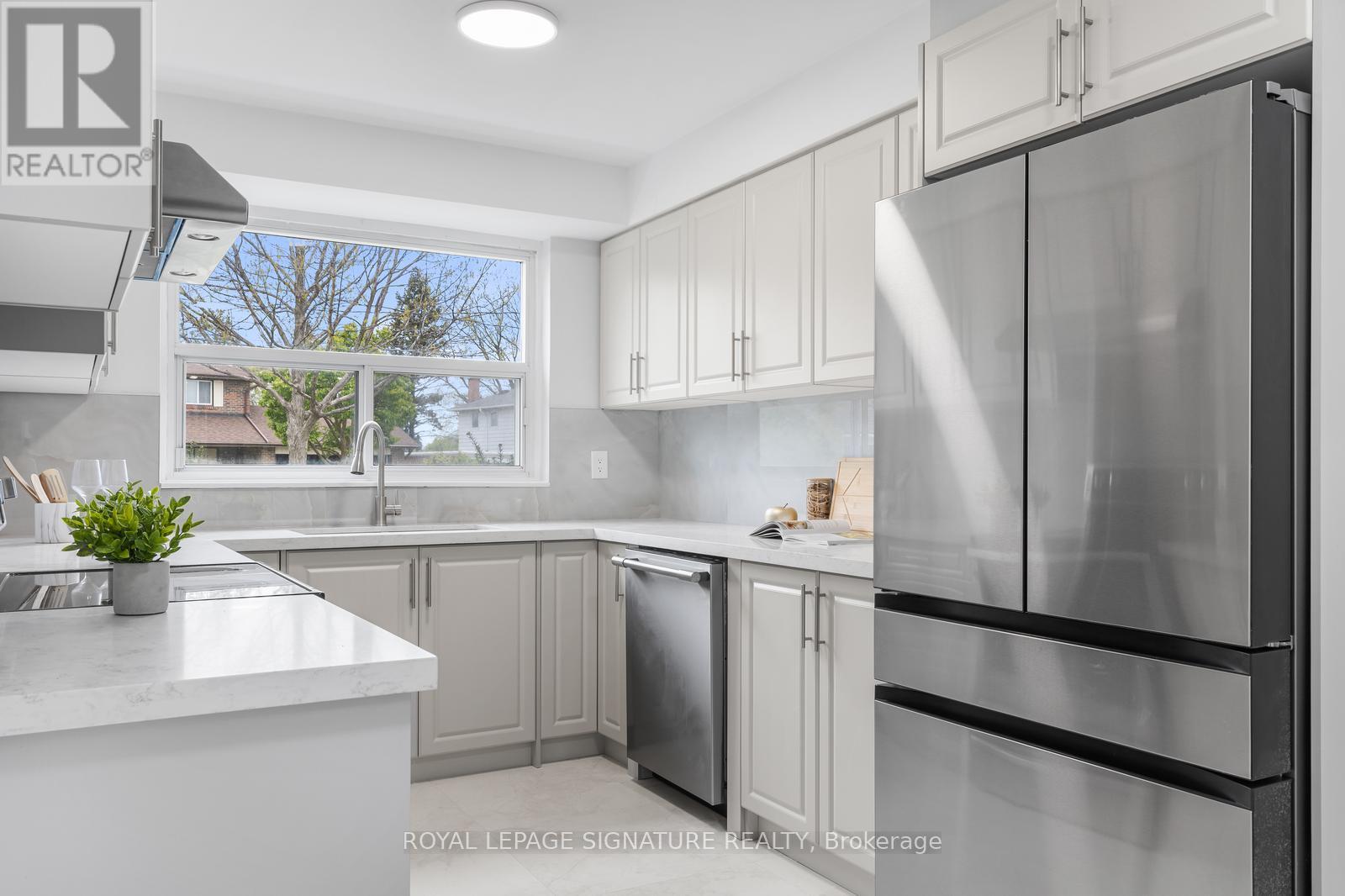 17 NORFIELD CRESCENT - 11