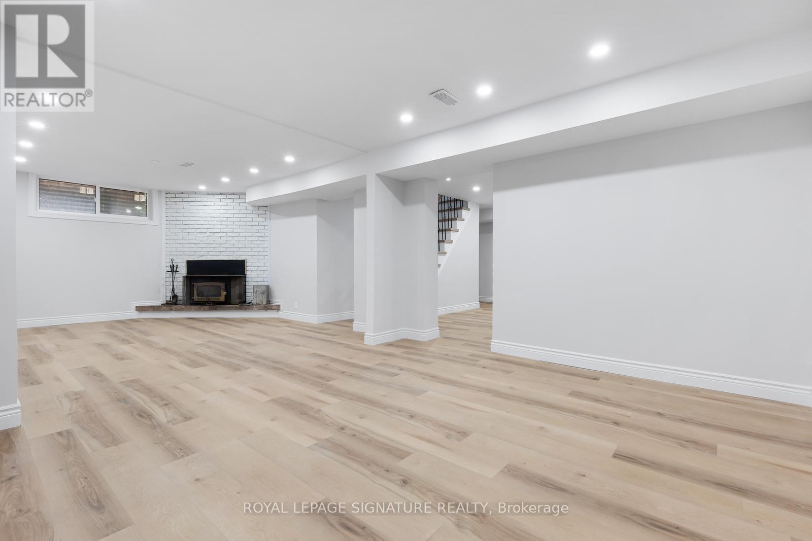 17 NORFIELD CRESCENT - 22