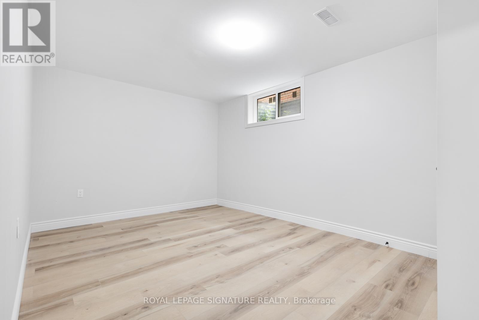 17 NORFIELD CRESCENT - 26