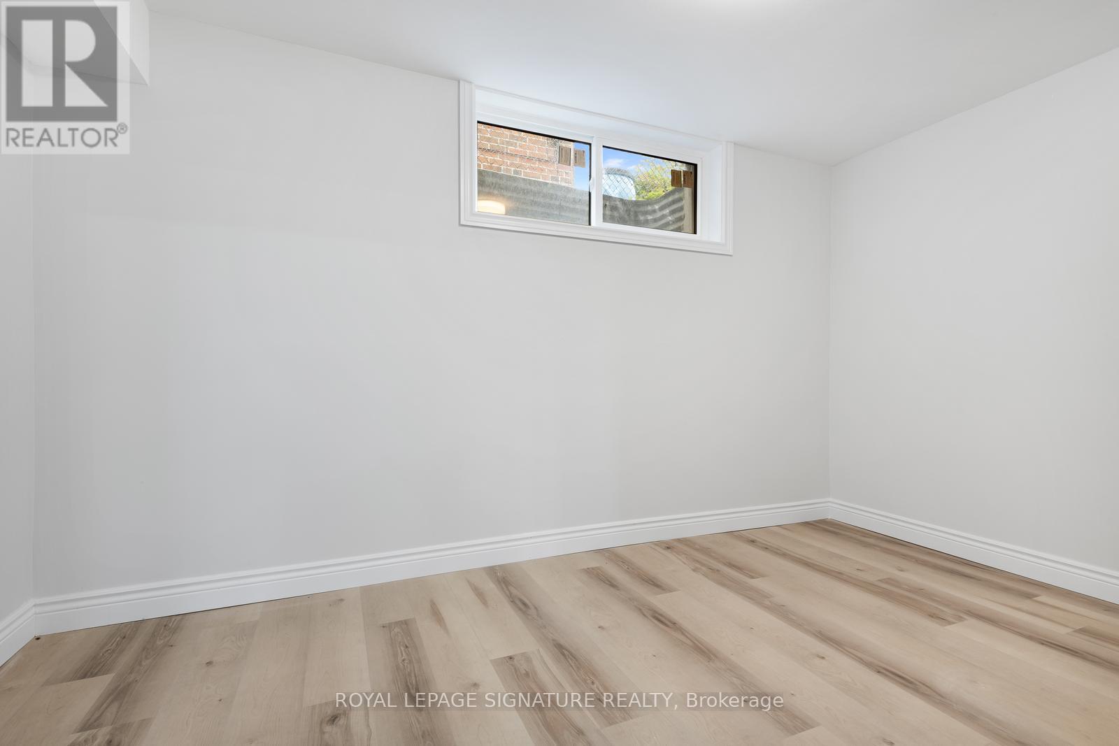 17 NORFIELD CRESCENT - 30