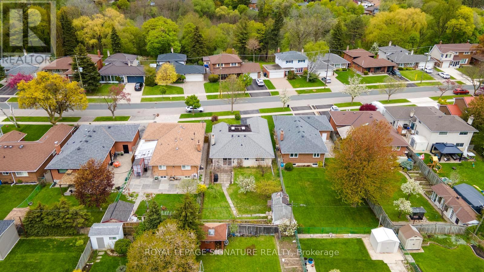 17 NORFIELD CRESCENT - 37
