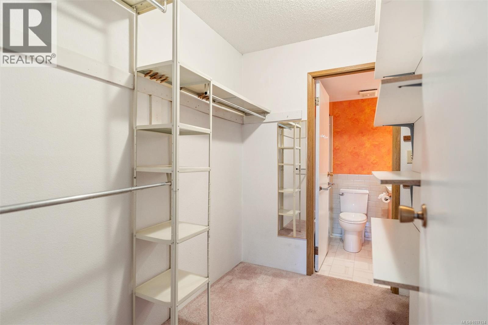 #202 3255 Glasgow Ave - 17