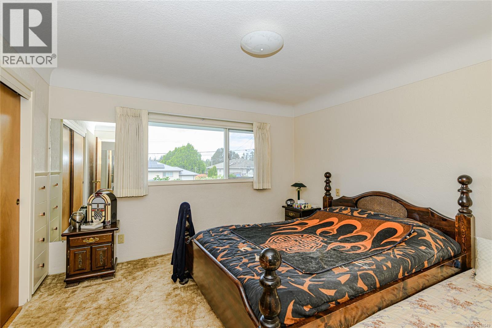  3785 Raymond Street South, Saanich