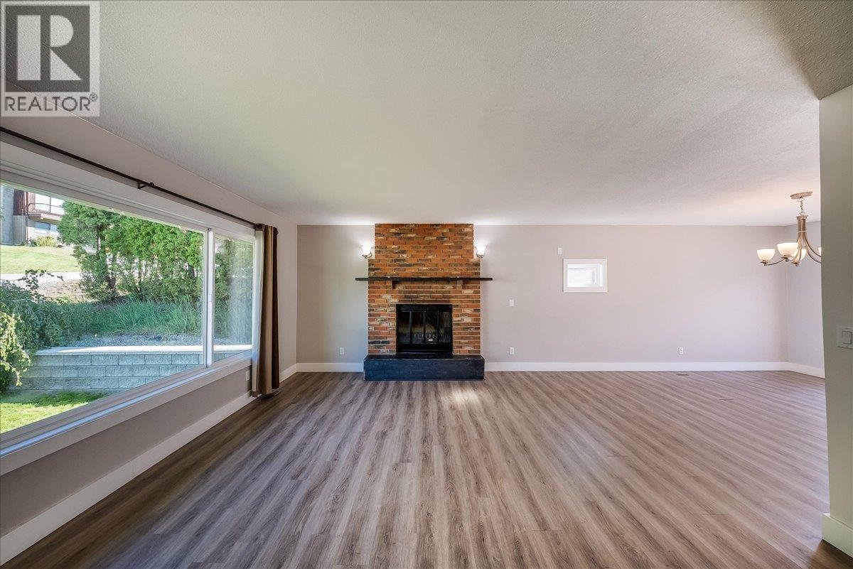 909 7TH Street - 13