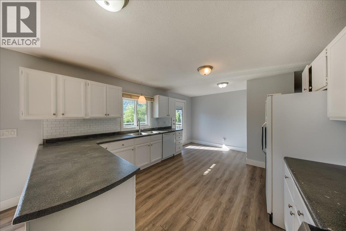 909 7TH Street - 6