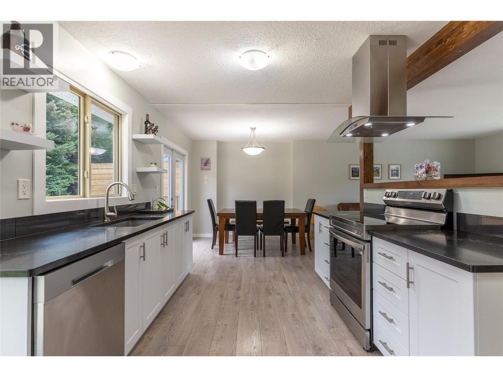 1776 HILLSIDE Drive - 11
