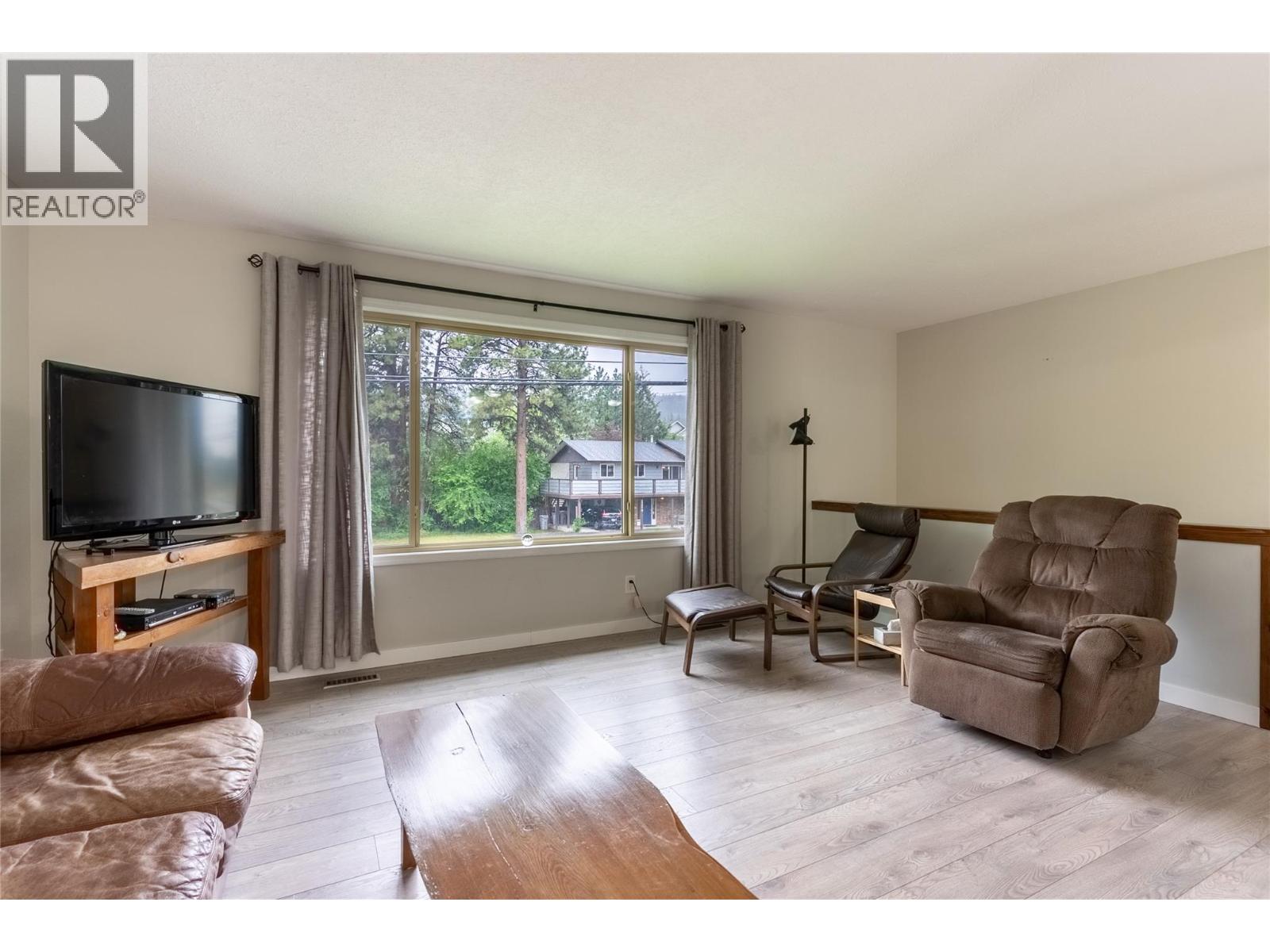 1776 HILLSIDE Drive - 15