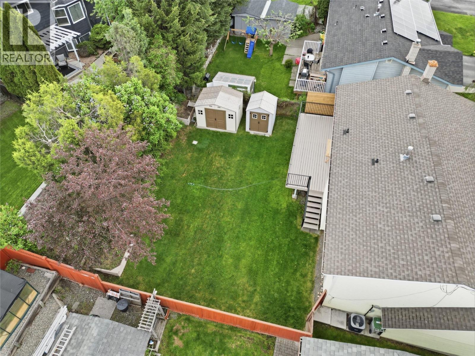1776 HILLSIDE Drive - 32