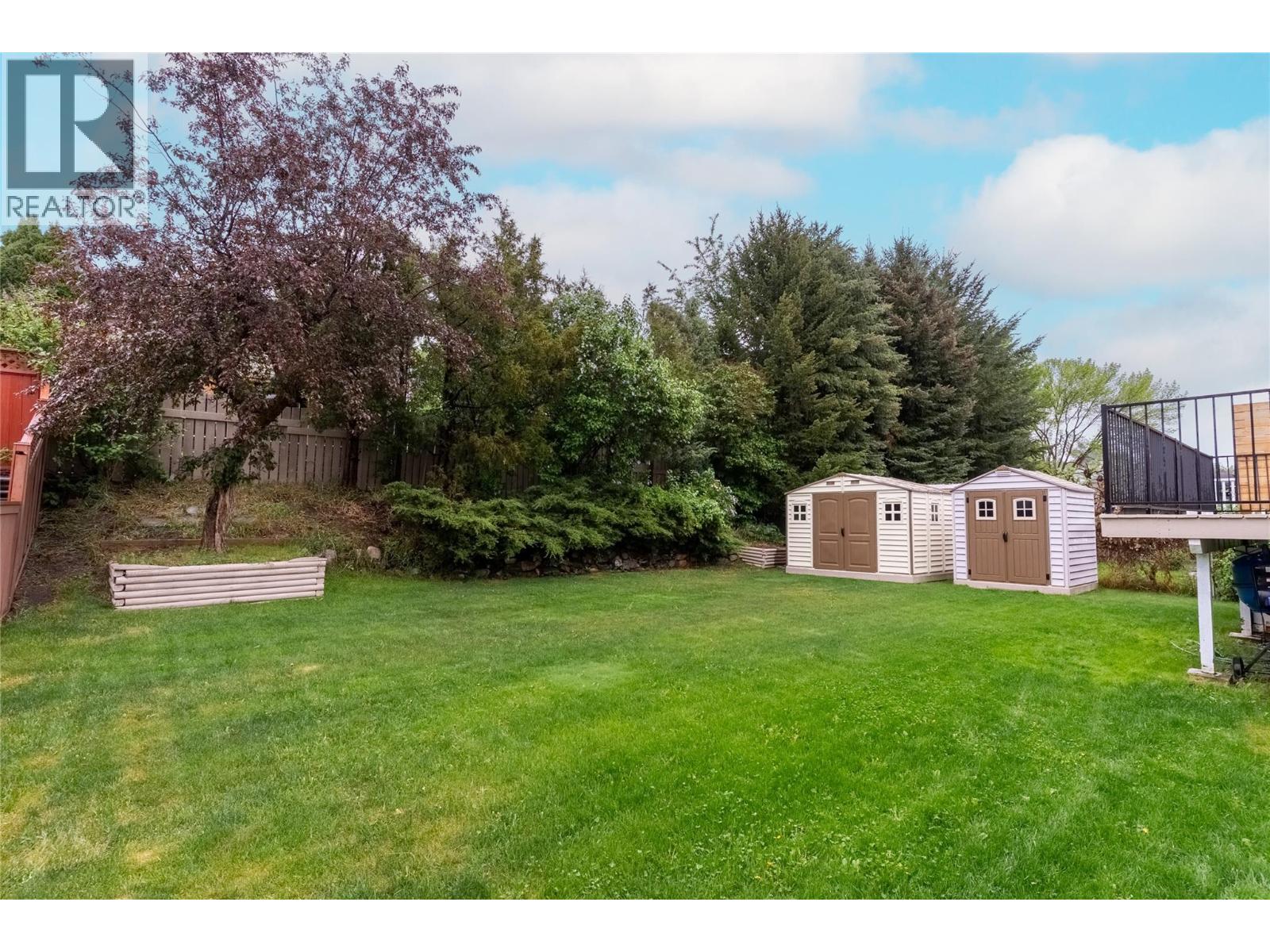 1776 HILLSIDE Drive - 33