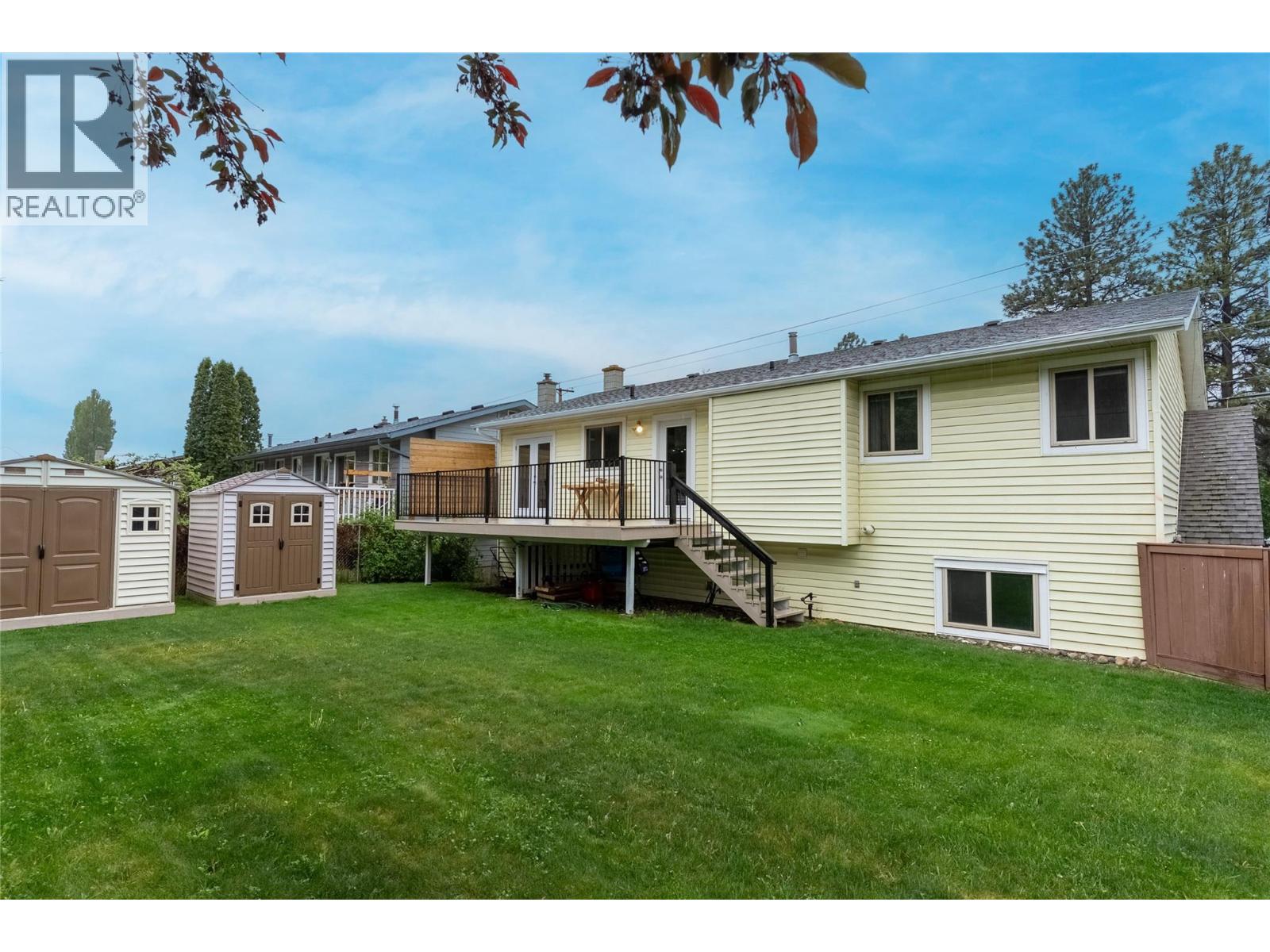 1776 HILLSIDE Drive - 34