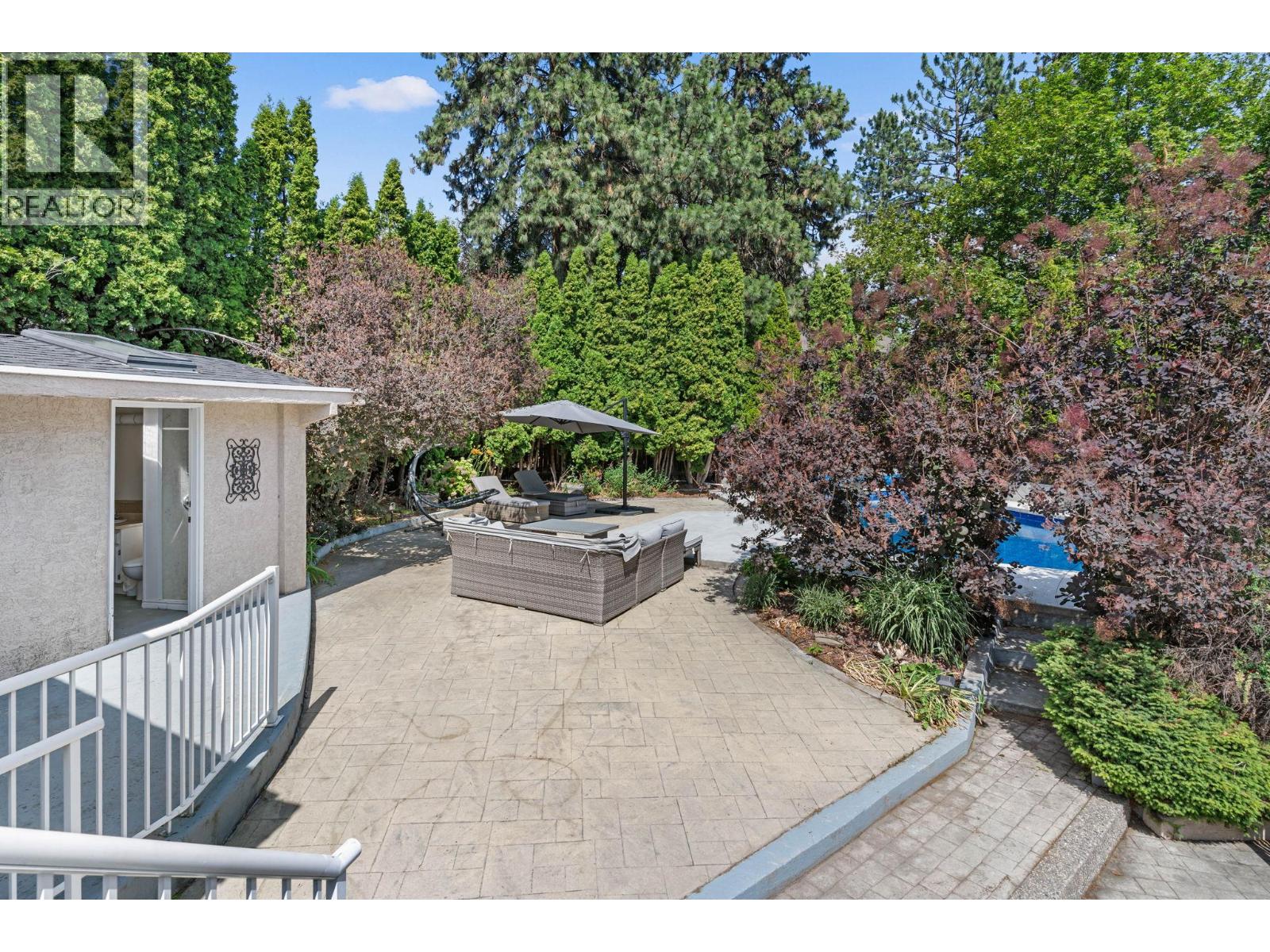 607 Clifton Road S - 45