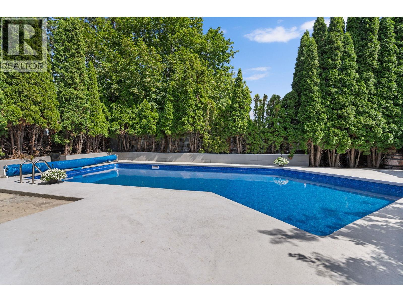  607 Clifton Road South, Kelowna