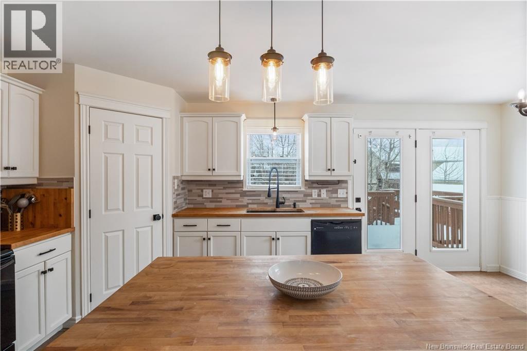 919 Mapleton Road - 12