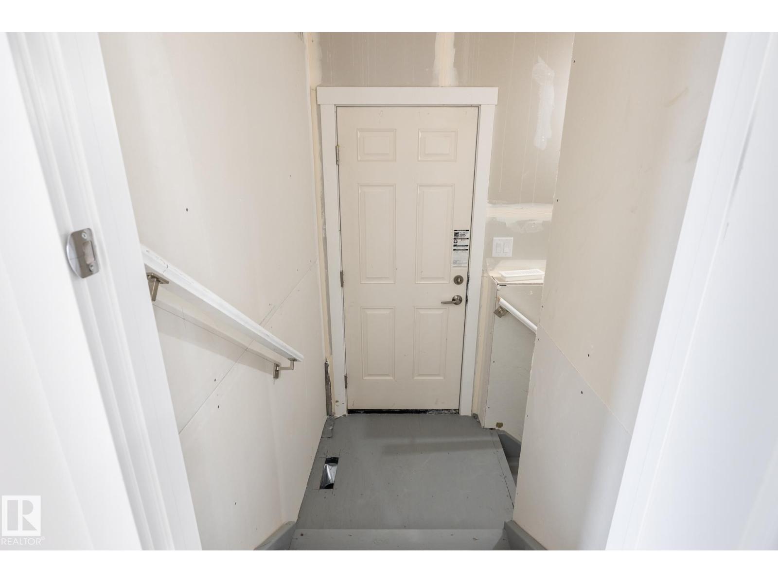 235 157 AV NE - Image 2
