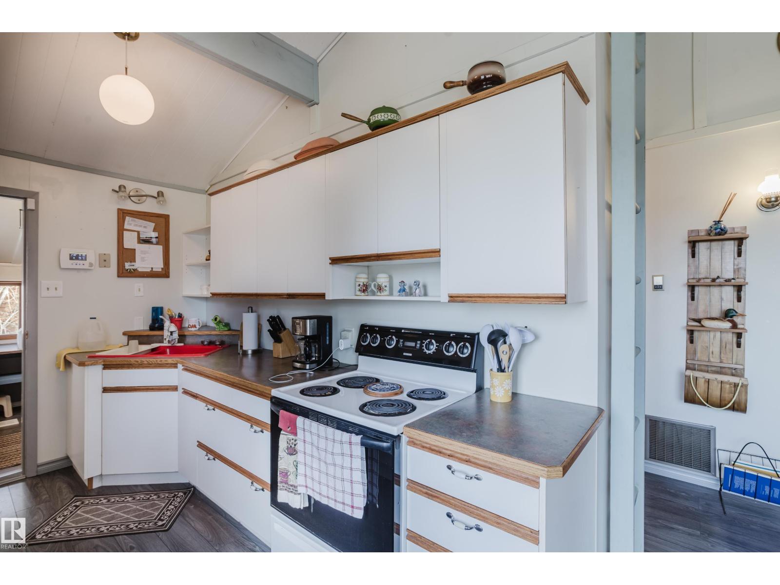 #49 52515 RGE ROAD 52 - 5