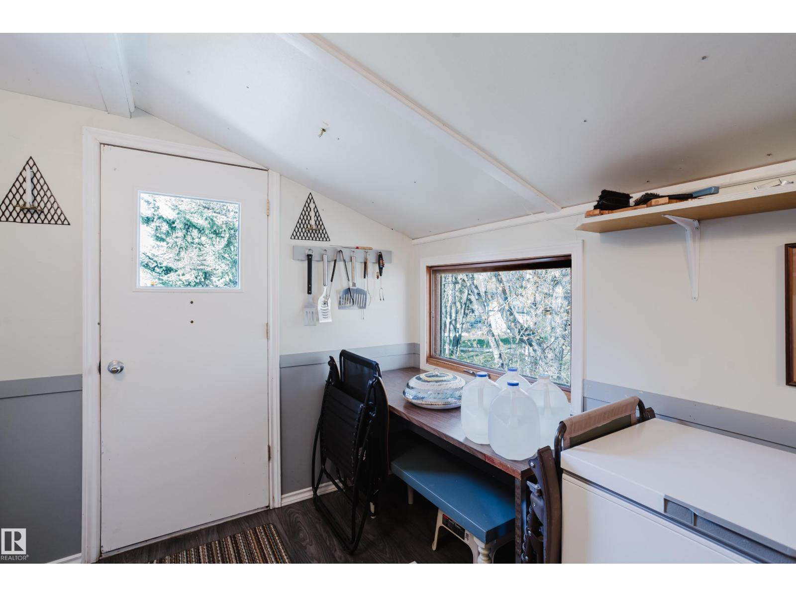 #49 52515 RGE ROAD 52 - 26