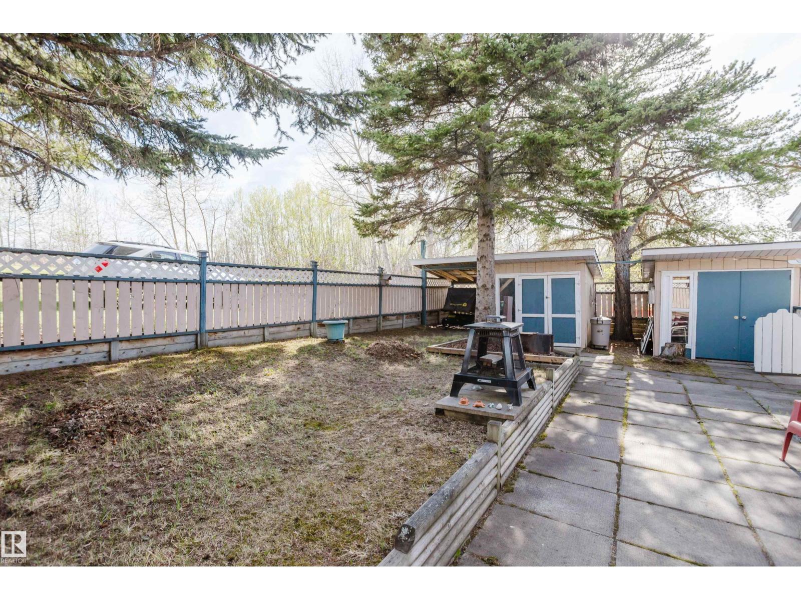 #49 52515 RGE ROAD 52 - 32