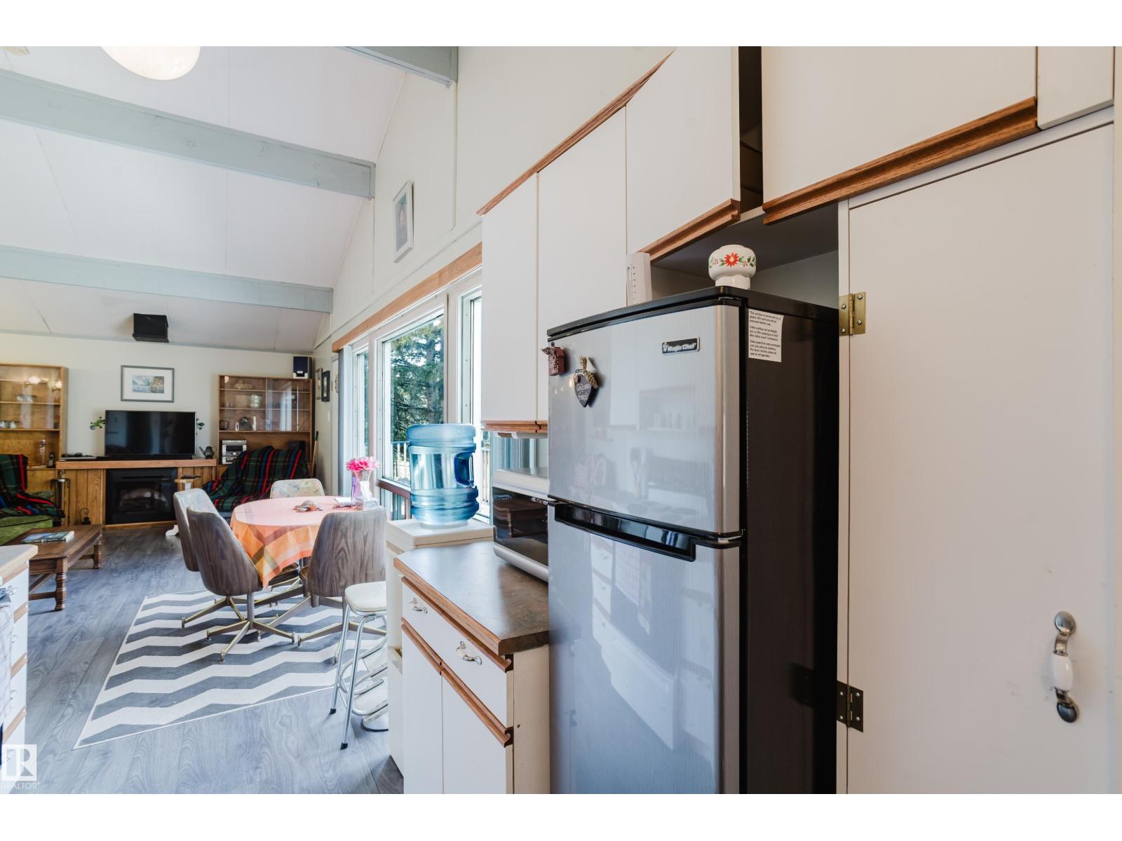 #49 52515 RGE ROAD 52 - 9