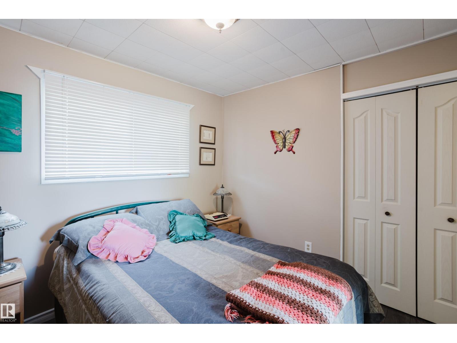 #49 52515 RGE ROAD 52 - 17