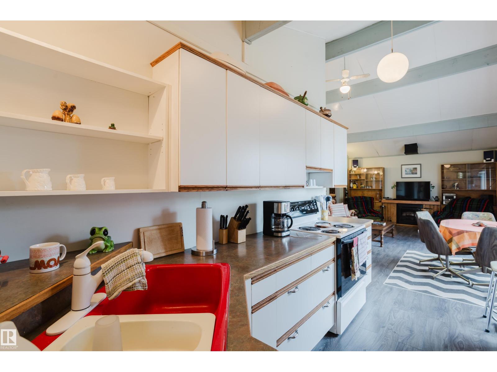 #49 52515 RGE ROAD 52 - 7