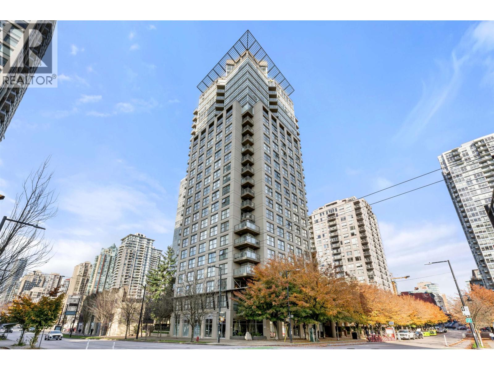 1902 989 BEATTY Street - main photo