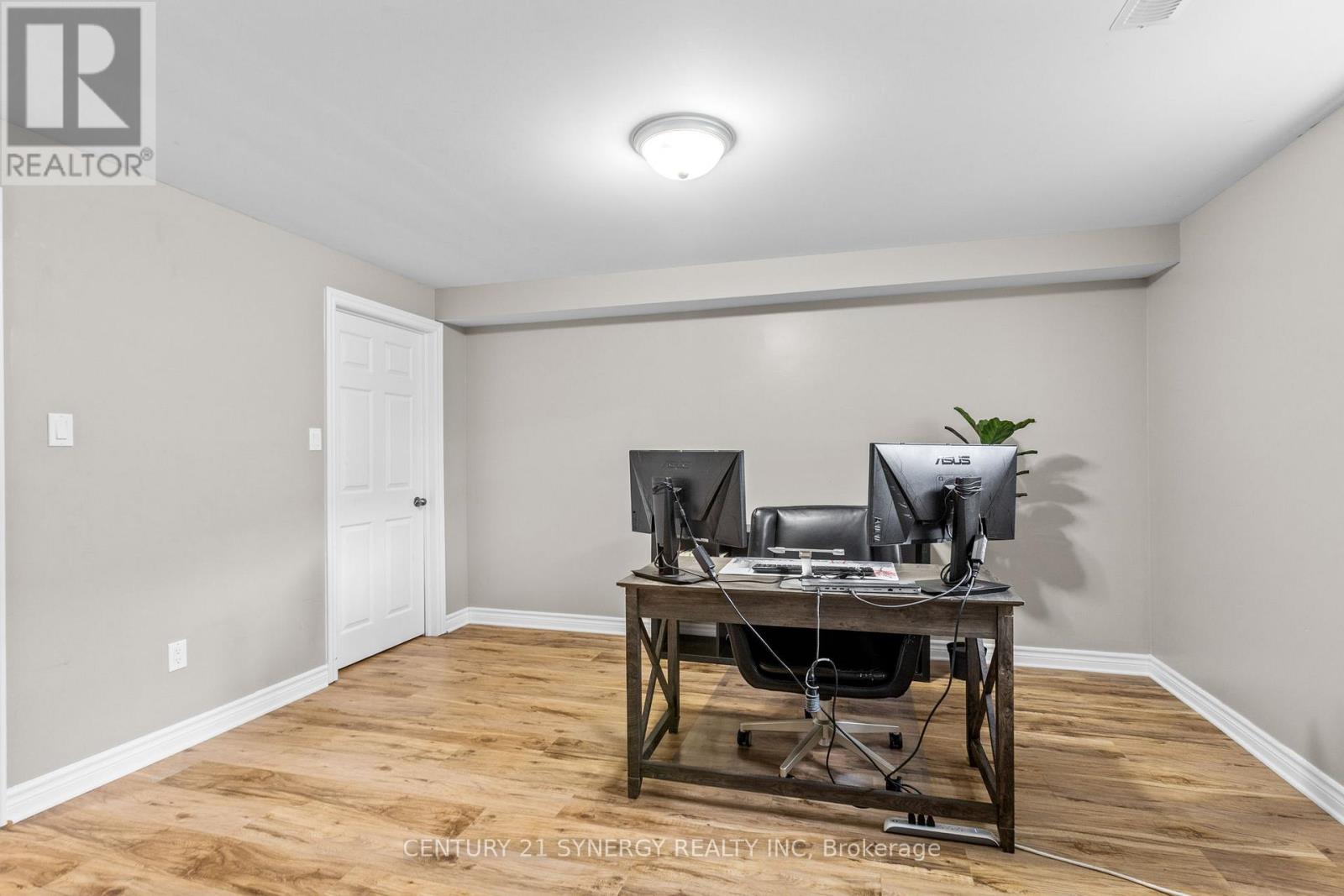 104 TEMPLETON COURT - 28