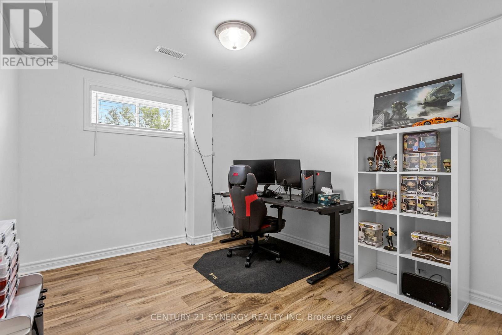 104 TEMPLETON COURT - 32