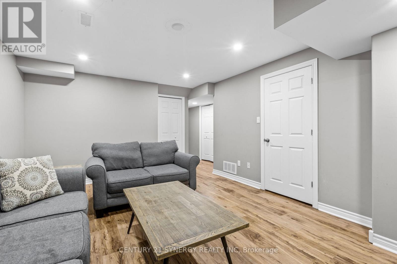 104 TEMPLETON COURT - 35