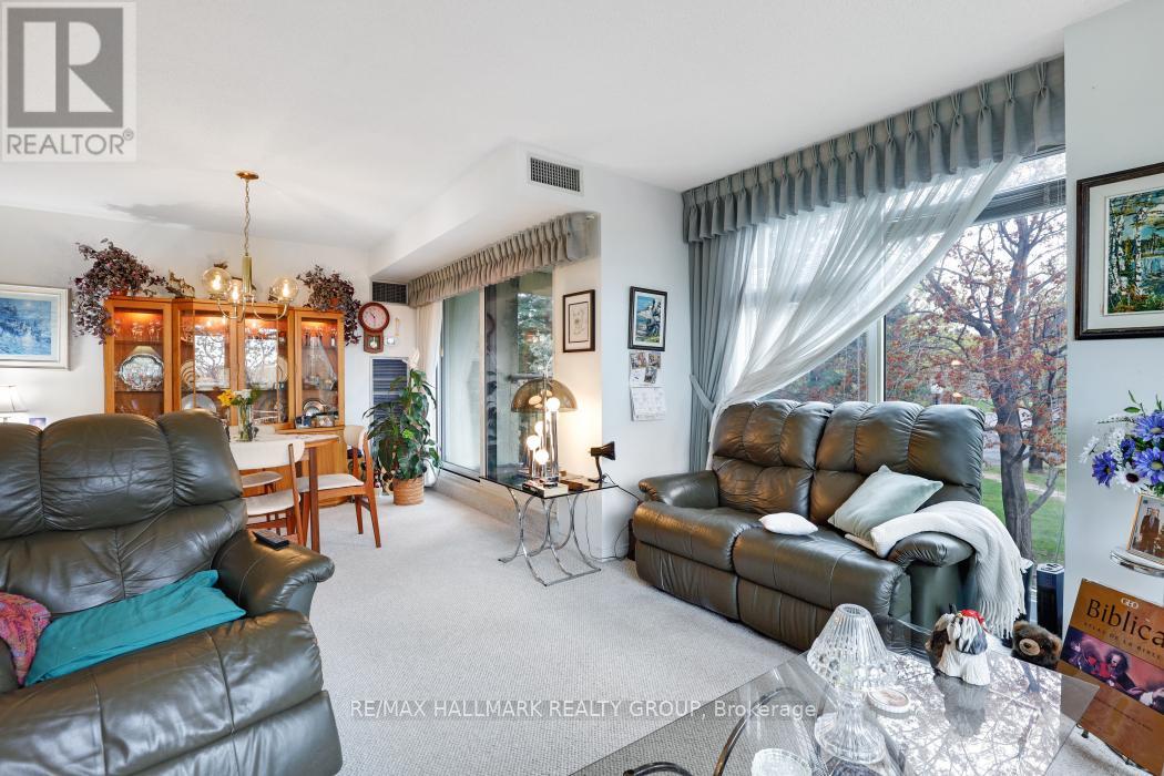 #207 545 ST LAURENT BOULEVARD - 14