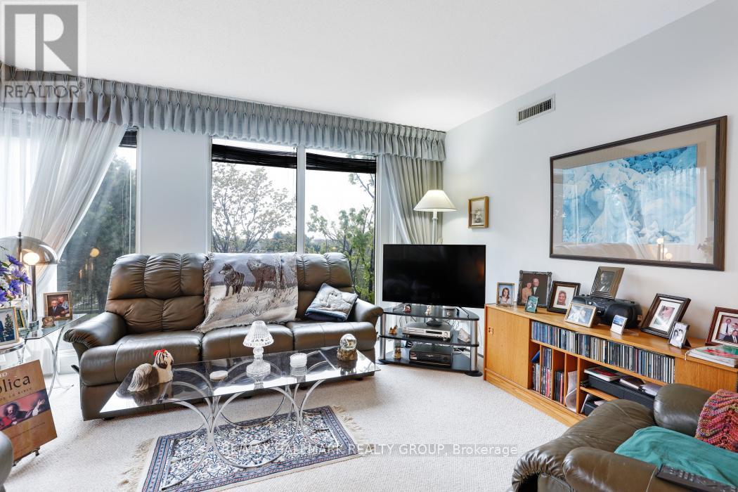#207 545 ST LAURENT BOULEVARD - 15