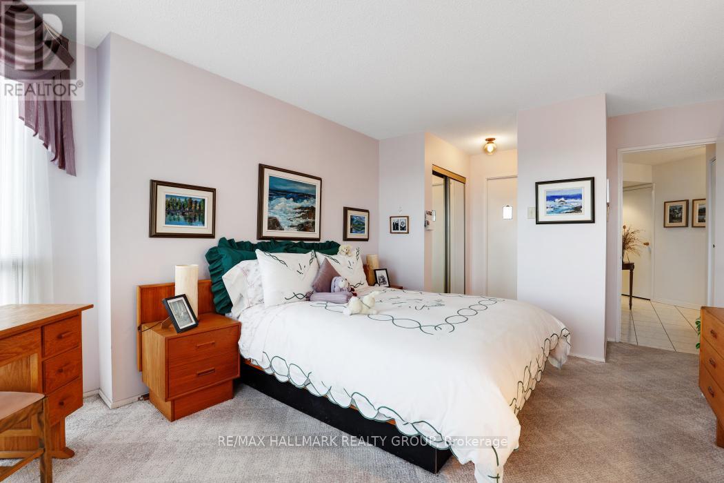 #207 545 ST LAURENT BOULEVARD - 28