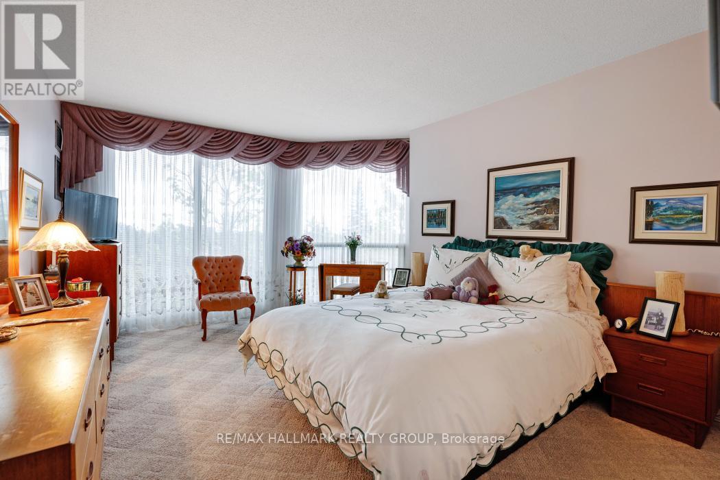 #207 545 ST LAURENT BOULEVARD - 30