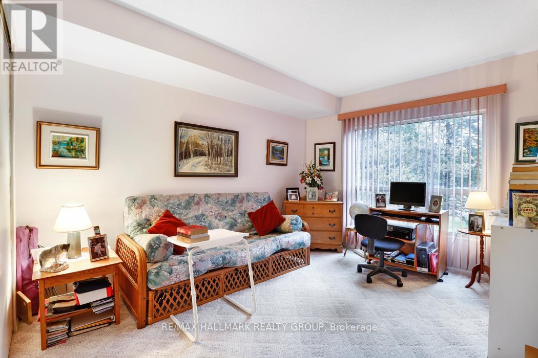 #207 545 ST LAURENT BOULEVARD - 31