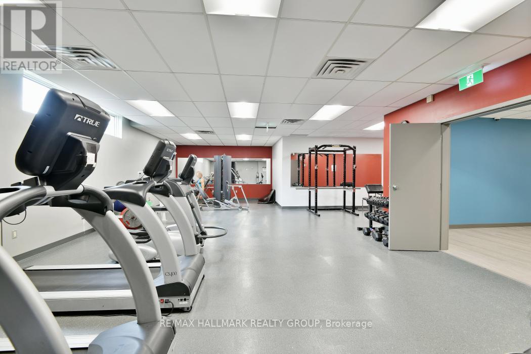 #207 545 ST LAURENT BOULEVARD - 35