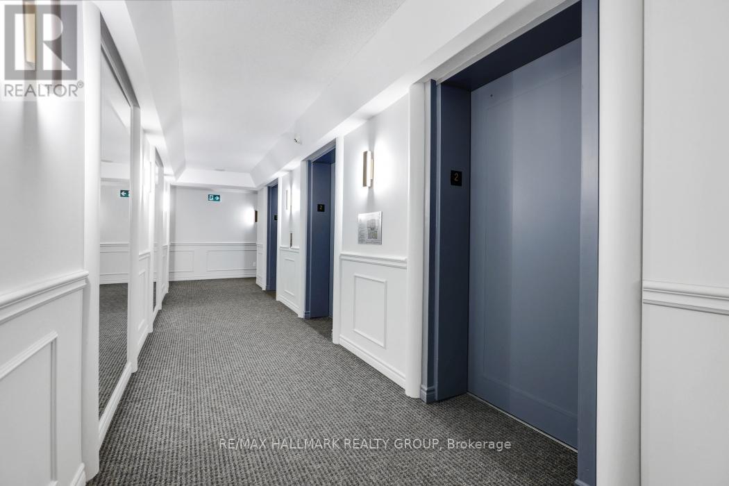 #207 545 ST LAURENT BOULEVARD - 8